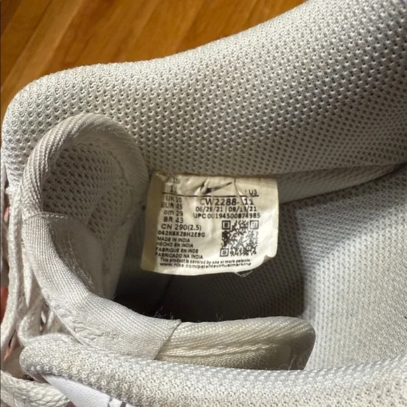 Nike Air Force 1 Sneakers Size 11 Men - Picture 9 of 9